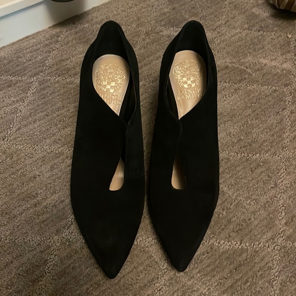 Vince Camuto black heels - Picture 1 of 4